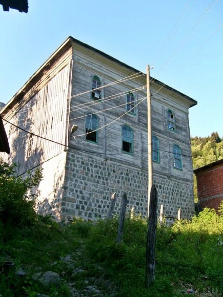 Camili Mosque,  Macahel.