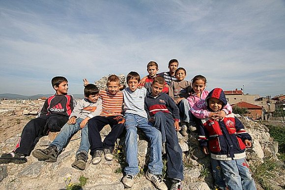 Children in the Roman theatre in İznik (ancient Nicaea)