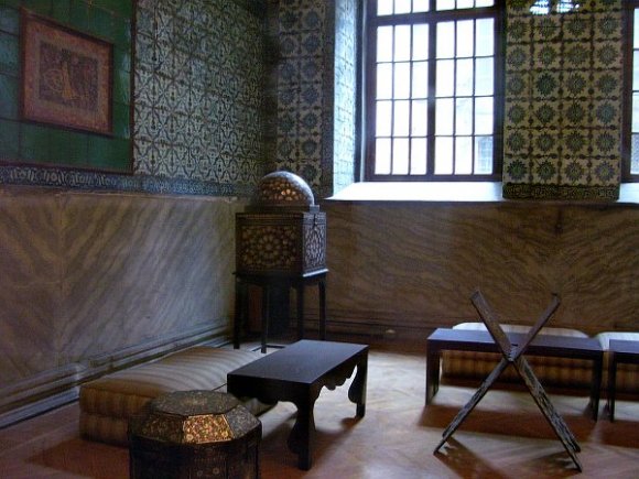 Sultan Mahmut I library in Hagia Sophia