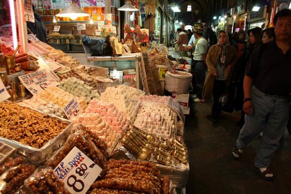 Istanbul - Egyptian Bazaar - Local delicacies