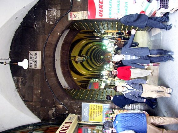 Istanbul - Egyptian Bazaar - Haseki Gate