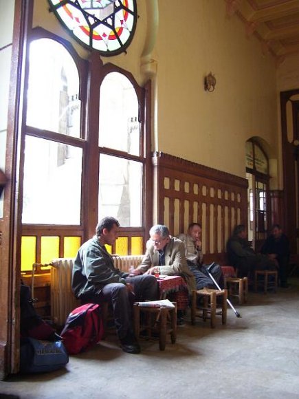 Waiting room cafe