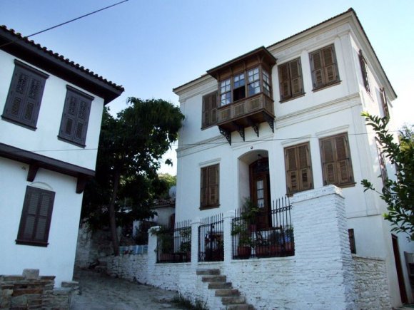 Şirince - A house in Şirince. Most houses built in 19. century or earlier when Sirince was predominantly a Greek village.