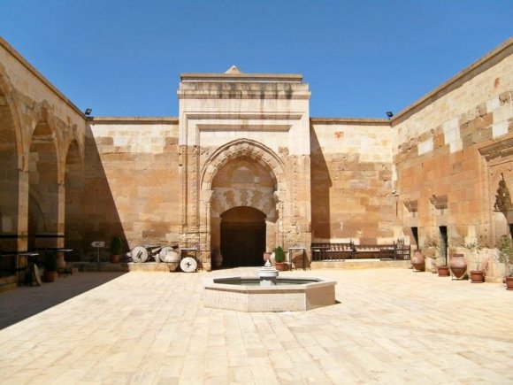 Inside Saruhan